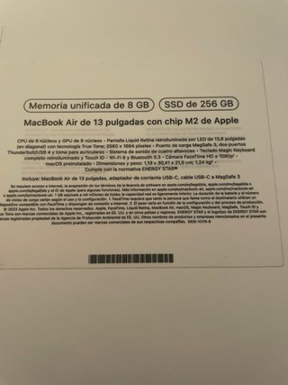 MacBook Air 13 M2 con caja y cargador