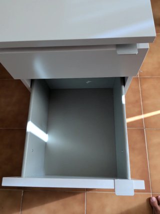 Cajonera blanca con ruedas