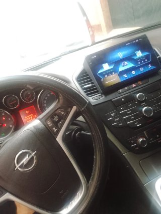 Opel Insignia 2011