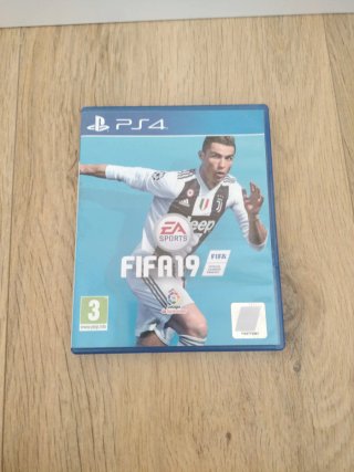 Lote 4 Juegos PS4: FIFA 19, FIFA 22, NBA 2K21, LEG