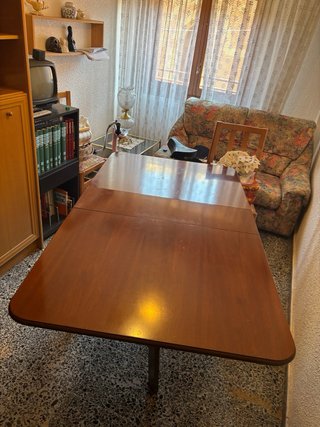 Mesa plegable de madera