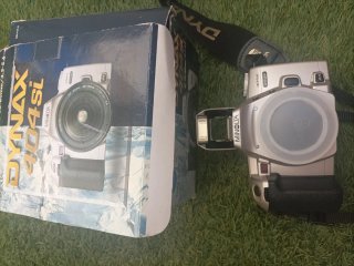 Minolta Dynax 404 si Analógica