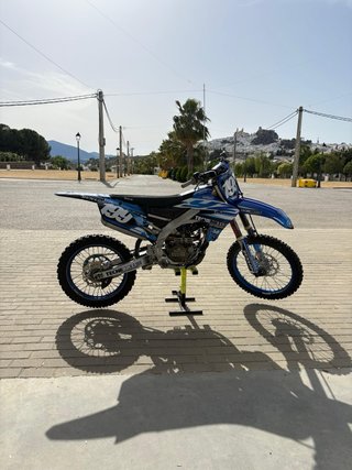 Yamaha YZF 250 Motocross Azul