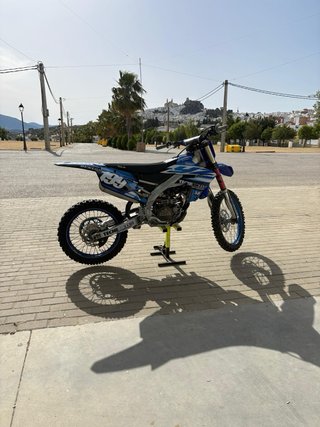 Yamaha YZF 250 Motocross Azul