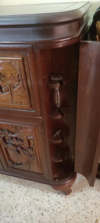 Mueble Bar Oriental Tallado a Mano