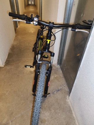 Bicicleta Montaña 27.5 Negra/Amarilla