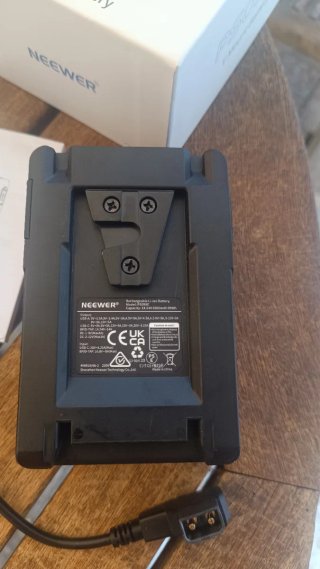 Batería V Mount NEEWER 6800mAh 99Wh