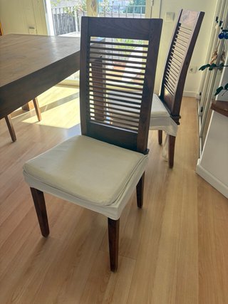 Mesa comedor con 4 sillas y Mesita