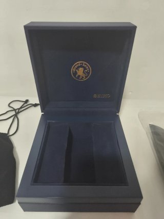 Caja Grand Seiko Azul, instrucciones y bolsa