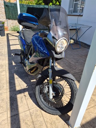 Honda Transalp 700 Adventure Azul