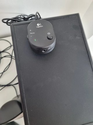 Altavoces 2.1 Logitech Z313 con Subwoofer