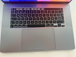 MacBook Pro Gris Espacial