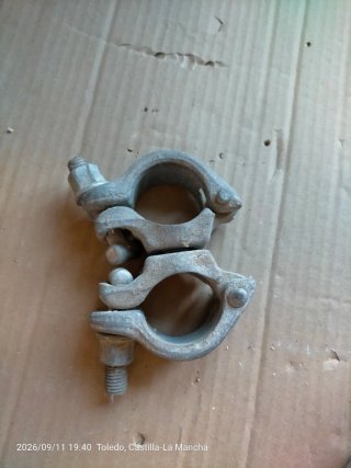6 Abrazaderas para andamio