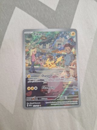 Carta Pokémon Pikachu Base Set 173/165