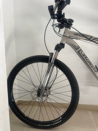 Bicicleta Specialized Hardrock Plata