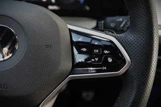 Volkswagen Golf VIII R-Line DSG+Full Led+Navegacio