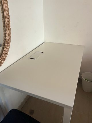 Escritorio blanco moderno