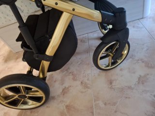 Carro y silleta de bebé azul y beig
