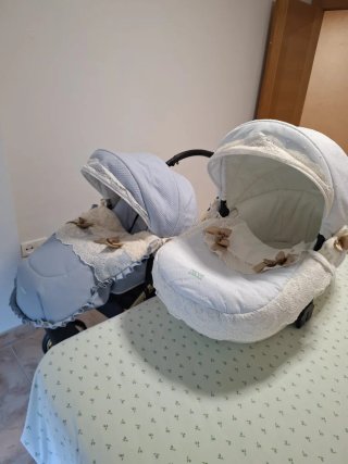 Carro y silleta de bebé azul y beig