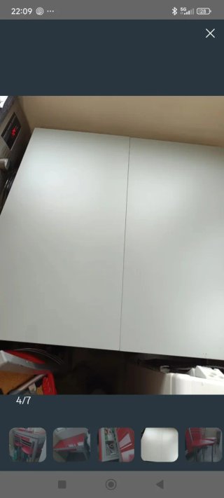 Mesa y sillas de cocina rojas