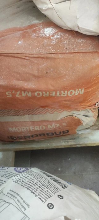 Material de obra variado