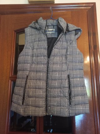 Chaleco Talla 40 con Gorro Extraíble