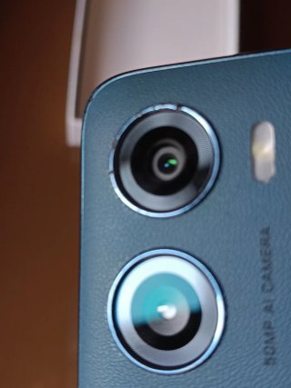 Motorola Moto G06 Smartphone