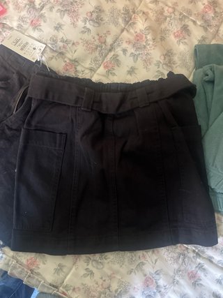 Falda Bershka negra talla S