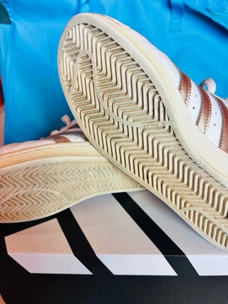 Zapatillas Adidas Superstar adornos cobre Talla 38