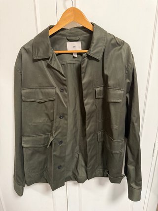 Chaqueta H&M verde militar