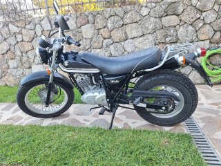 Suzuki Van Van 125 Negra