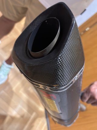 Escape Akrapovic montado en Kawasaki Z900