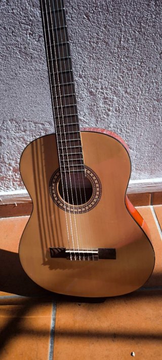Guitarra Clásica OQAN QGC-10 3/4 + Funda