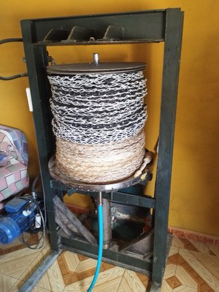 Prensa Hidráulica aceite de oliva. Almazara