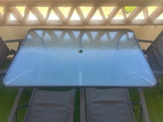 Mesa y 4 Sillas Terraza