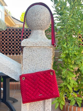 Bolso Parfois terciopelo rojo