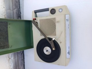 Tocadiscos Antiguo Cosmo A2030