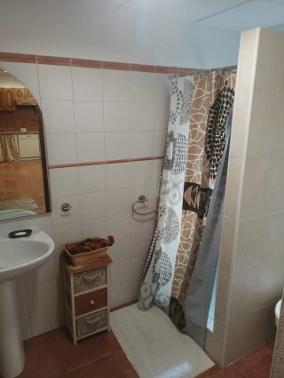 Ocasión.Se alquila casa para larga duración.