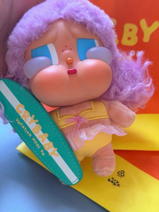 Popmart Crybaby colgante para bolso
