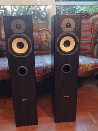 Altavoces Tannoy Mercury MX3 Dark Oak