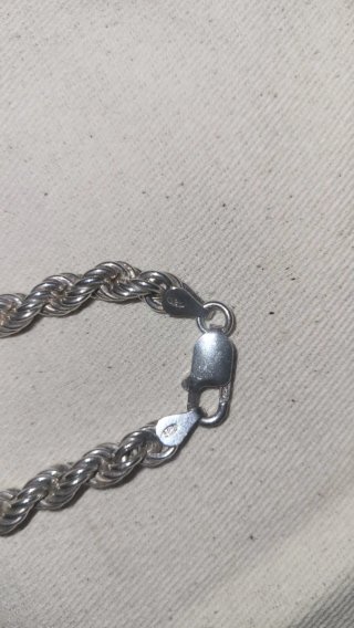 Cadena Plata 925  La cadena mide 60 cm