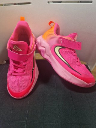 Zapatillas Baloncesto Niña/o Talla 35 Nike