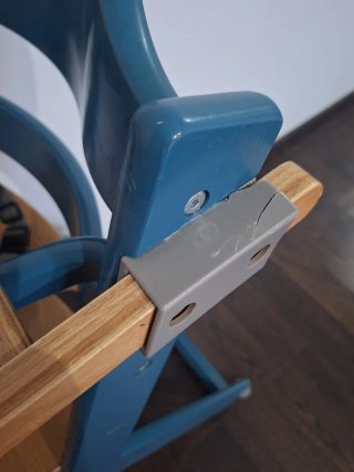 Trona Safety 1s madera y azul