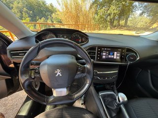 Peugeot 308 SW Allure 1.2 130cv Pocos km