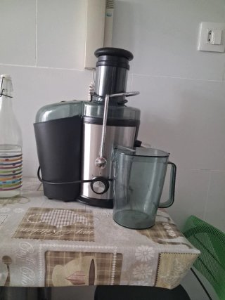 Extractor de jugos AICOR
