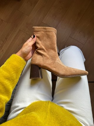 Botines ante tacón ancho marrón