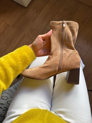 Botines ante tacón ancho marrón