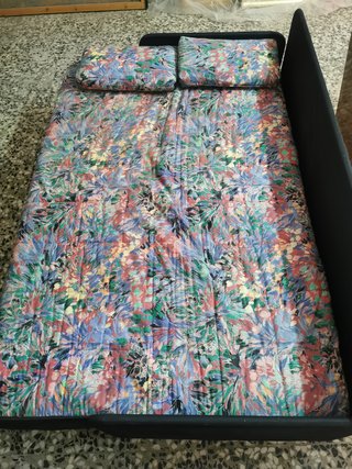 Sofá Cama/ sofà-llit disseny floral molt bon estat