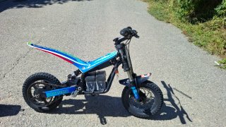 Mecatecno T8 Trial, Eléctrica