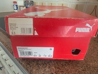 Zapatillas Puma pádel blancas y amarillas